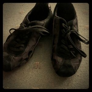 Black coach shoes